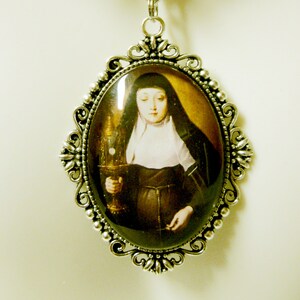 Saint Clare of Assisi pendant and chain - AP09-288