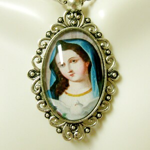 Virgin Mary and the holy spirit pendant and chain - AP26-287