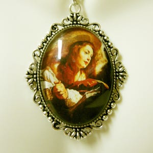 Saint Mary Magdalene pendant and chain - AP09-197