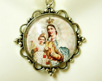 Our Lady of Mount Carmel pendant and chain - AP26-140