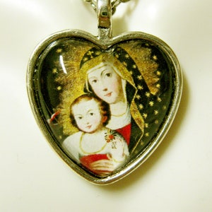 Madonna and child heart pendant and chain - AP40-036 - Cusco