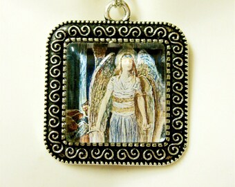 Guardian angel pendant and chain - AP02-077