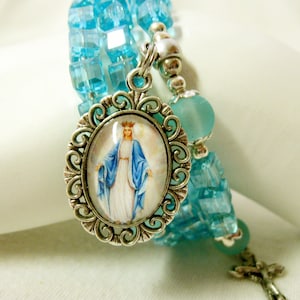 Blauer klarer Kristall-Sorsesselwickel-Armband mit wunderbarer Medaille-WB03-024
