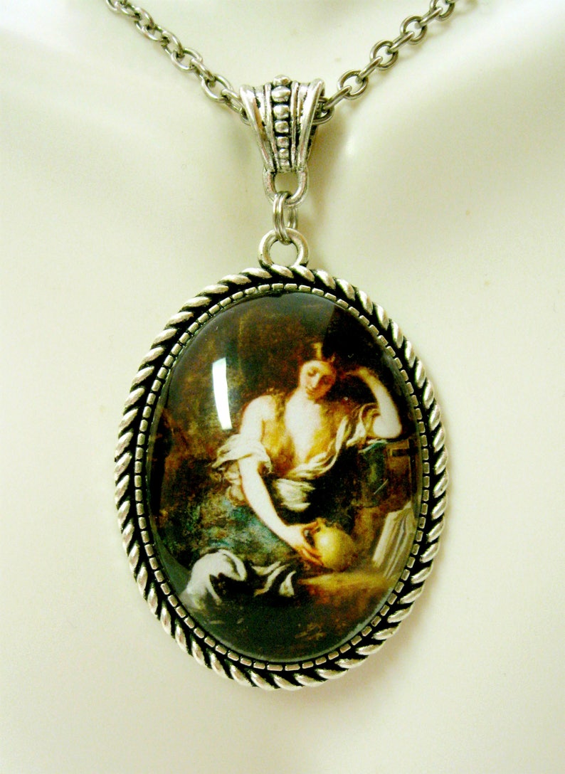 Saint Mary Magdalene pendant and chain  AP09-273 image 0