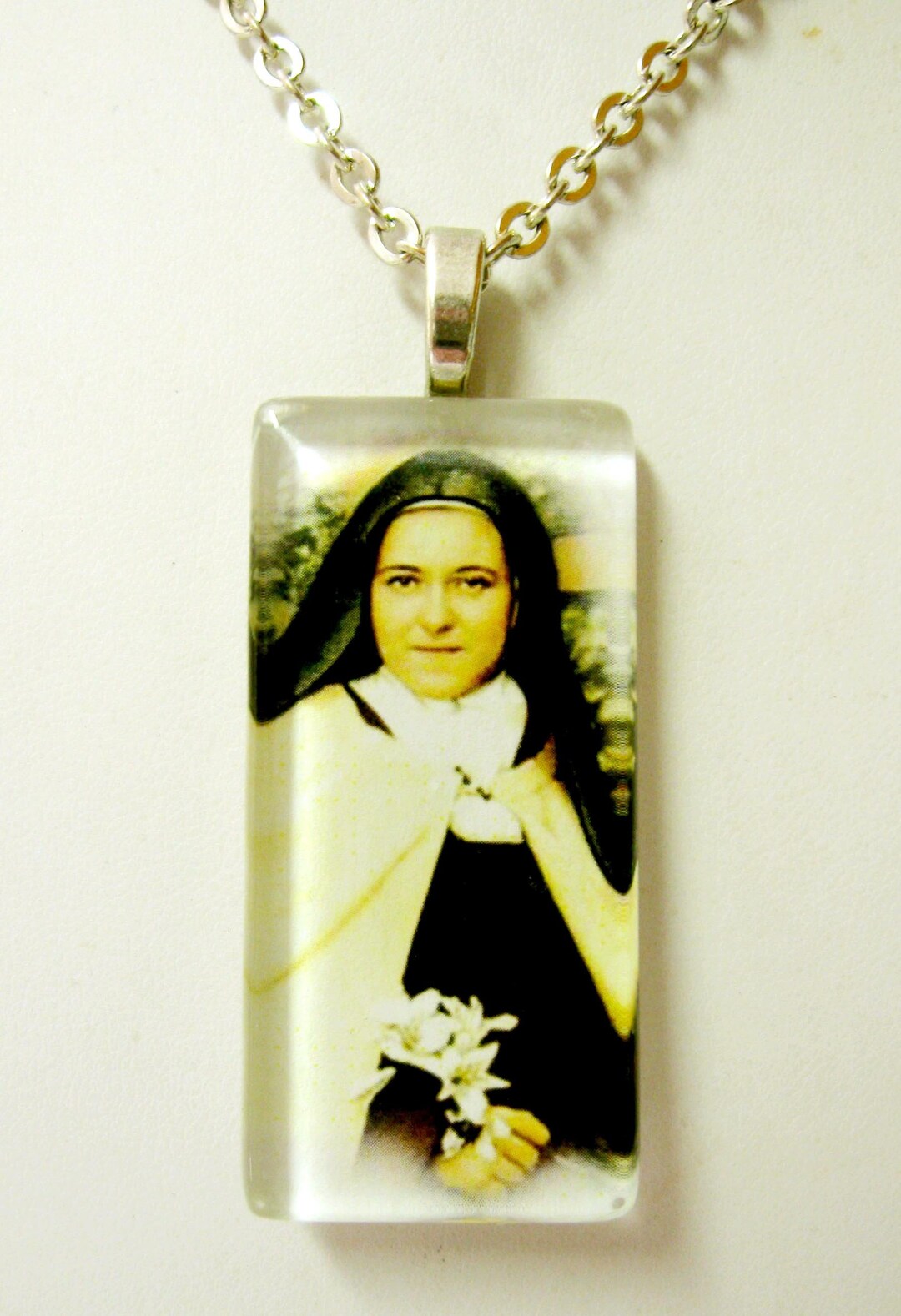St. Therese of Lisieux Pendant With Chain - GP01-304 - Etsy