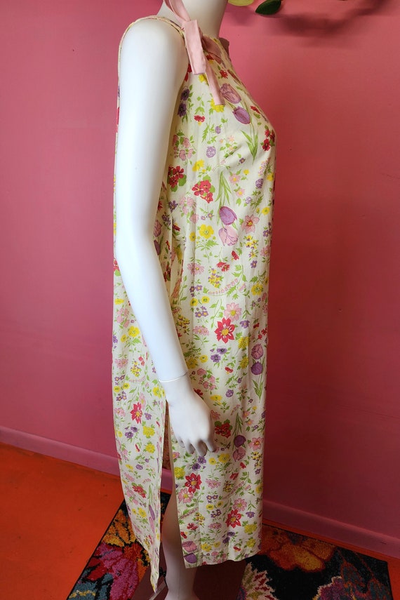 Size Small to XL | Vintage 1960's Floral Open Sid… - image 5