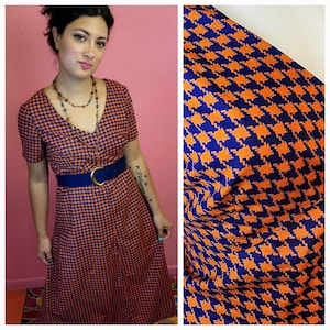 Size XL Vintage 1970&#39;s Orange Blue Houndstooth Satin Midi Dress