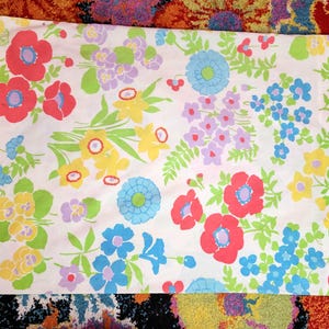 Vintage Mid-Century Flower Power Single Pillowcase Queen Size