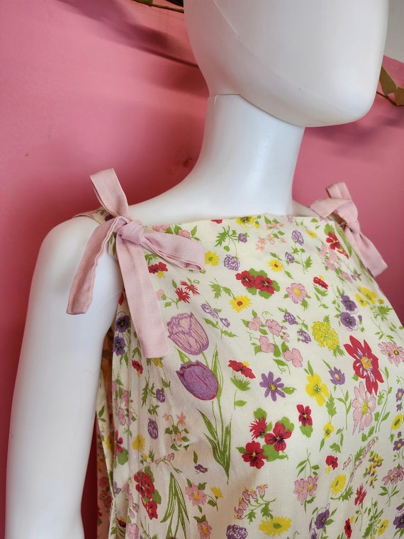 Size Small to XL | Vintage 1960's Floral Open Sid… - image 3