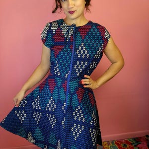 Size Large to XL Vintage 1960&#39;s Handmade Cotton Blue pink