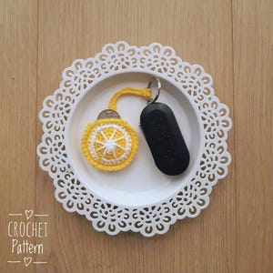 Trolley Coin Crochet Pattern | Easy Lemon Keyring | Fruit Bag Charm | Coin Keeper for Shopping Cart | Tracker Case | Aldi Quarter |