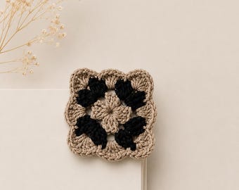 Cute Crochet Bookmark Pattern | Granny Square | Page Corner | Handmade Gift for Book Lovers & Teachers | Bookish Accessories | Book mark