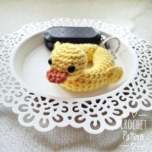 Flotador de piscina de pato / Llavero de pato amigurumi / Patrón de pato de crochet / Patrón de llavero de crochet lindo / Pato de goma amigurumi /