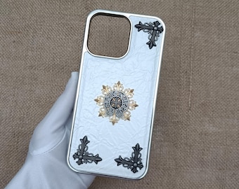 Funda de cuero Flames Cross Iris para iPhone 16, 15, 14 Plus, 13, 12, 11 Pro Max, diseño Opium Y2K, color negro y blanco, ideal como regalo para él.