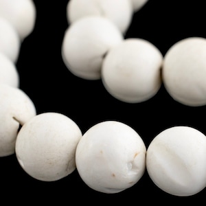 Cuentas de concha de naga blancas de 14 mm, tira de 24 pulgadas, suministros de joyería artesanal de Nepal