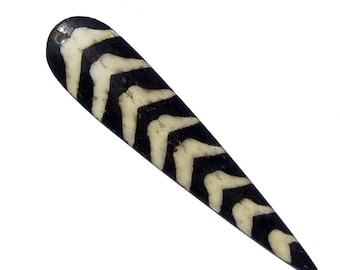Delta Design Batik Bone Feather Pendant - African Bone Pendant - Jewelry Making Supplies - Made in Kenya ** (PND-BON-120)