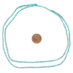 328 petites perles Heishi en forme de soucoupe en pierre turquoise bleue 2 mm : perles de pierres précieuses naturelles bleues d'Afghanistan, valeur de gros, vendues par brin image 2