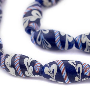 18 cuentas de Lewis & Clark en color azul índigo de 24 x 12 mm: cuentas de Java indonesias inspiradas en antiguas cuentas comerciales africanas bohemias venecianas. ¡Envíos desde EE. UU.!
