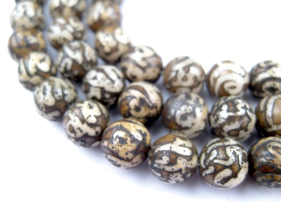 Patterned Conch Shell Mala Beads 8mm Nepal Brown Round 36 Inch Strand