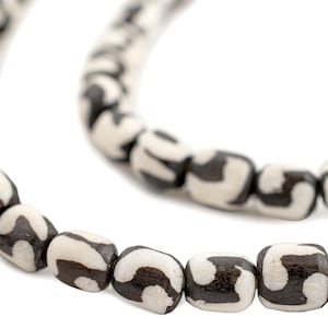 Swirl Batik Bone African Trade Beads from Kenya, 26&quot; Strand (BON-CYL-SWRL-209)