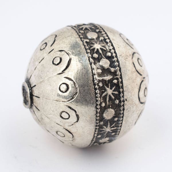 Round Silver Artisanal Berber Bead: Silver Berber Beads Large Metal Beads North African Beads Rustic Silver Beads (lb-MRC-RND-SLV-156)