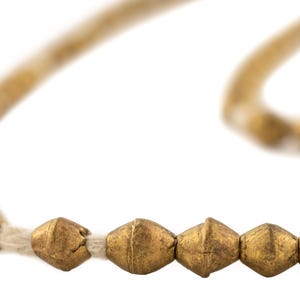 100 Messing-Bicone-Perlen - Afrikanische Metallperlen - 6 mm Metall-Bicone - Äthiopische Messing-Abstandshalter - Fair Trade - Hergestellt in Afrika (MET-BIC-BRS-232)