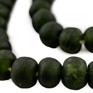 39 Forest Green Recycled Glass Beads 18mm - African Glass Beads - Jewelry Making Supplies - Made in Ghana ** (RYC-RND-GRN-630)