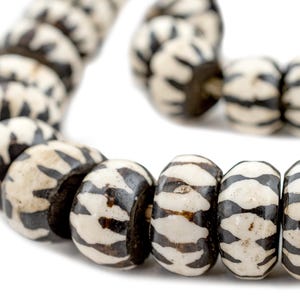 40 Batik Bone Beads - African Trade Beads - Made in Kenya - Large Chevron - Handmade Tribal - Fair Trade - Black & White (BON-RND-CHV-241)