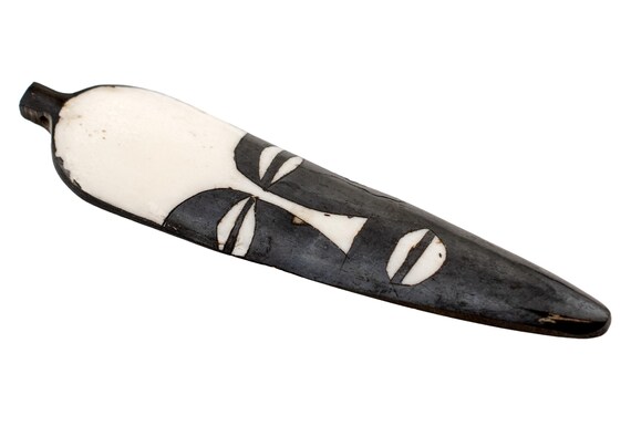 Kenyan Batik Bone Pendant - Elongated African Mask - African Bone Pendant - Jewelry Making Supplies - Made in Kenya ** (PND-BON-124)