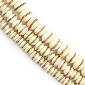 Mässingsinlagda vita benmalapärlor: 6 mm 8 mm 10 mm runda hantverksmässiga Nepal-bönemeditationssmycken design och inredning heminredning metallinlägg yoga bild 4