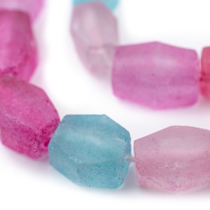 30 Pink Pizzazz Medley Hexagon Java gerecyclede glaskralen - platte zeshoek kralen - fles glaskralen - Indonesische kralen (JVA-TAB-PNK-738)