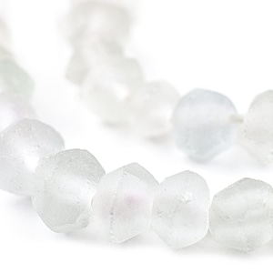 33 klara fasetterade Bicone Java återvunna glaspärlor 12 mm: Frostade glaspärlor Ghana Krobo-pärlor Glasskivapärlor Klara glaspärlor