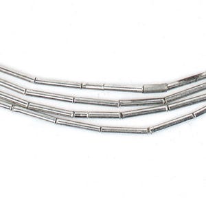 Minimalistiska glänsande silverpärlor i rörform: Vit metall 1,5 mm pärltillbehör bild 3