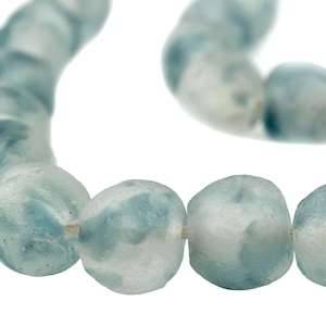 40 Cuentas de Vidrio Reciclado de 18 mm - Azul Marino - Cuentas de Vidrio Africanas - Materiales para Hacer Bisutería - Hecho en Ghana ** (RCY-RND-BLU-618)