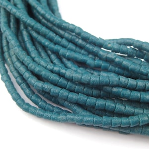 ティールブルーサンドキャストシードビーズ280個 - ティールサンドキャストビーズ - アフリカンシードビーズ - 小さなガラスビーズ - フェアトレードビーズ (SND-CYL-BLU-94)