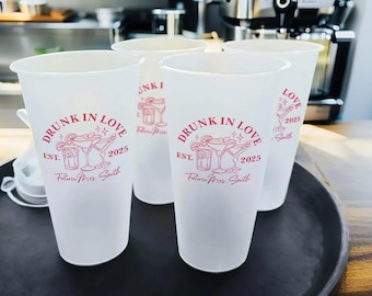 Drunk In Love Bachelorette Party Cups/Bachelorette Weekend Party Plastic Cups/Future Mrs. Frosted Cups/Bridesmaids Gifts/Bridal Shower Decor