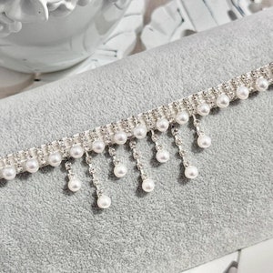 White velvet cascading rhinestone and pearl cat collar, Small dog collar, Breakaway collar, Special event pet collar, Pearl Collar.