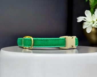 Lush Clover Velvet Cat Collar - Posh velvet cat collar, Soft kitten collar, Breakaway cat collar, Luxe green velvet cat collar.