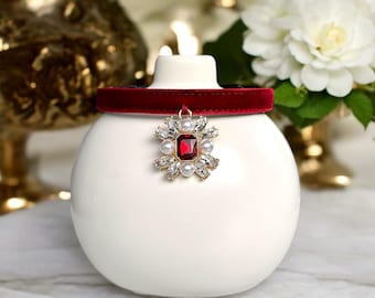 Garnet Glamour - Dark garnet red velvet cat collar with rhinestone and pearl charm pendant, Small dog collar, Luxurious cat collar.