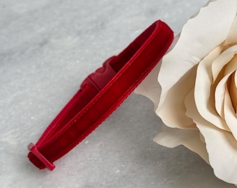 Elegante collar de gato de peluche rubí: collar de terciopelo rojo para gato, collar de terciopelo para gatitos, collar para perros pequeños, collar de seguridad para mascotas con sistema de seguridad, terciopelo de felpa suave.