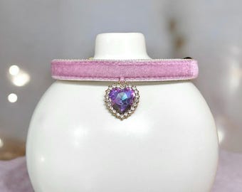 Radiant Heart - Velvet Cat Collar with Rhinestone Heart Charm - Breakaway cat collar, Kitten collar, Lush light purple velvet pet collar.