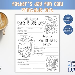 Op de afbeelding: Zwart-wit printbare Vaderdagkaart met invulsecties. De kaart bevat illustraties van astronauten, een vader en kind en een kind met een ouder. Tekst bevat "Father's Day Fun Card" en "World's Best Dad."