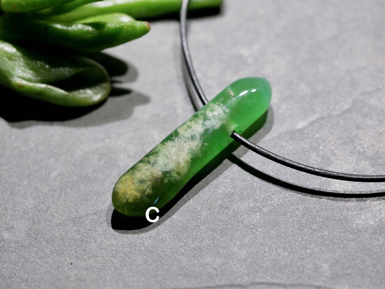Renewing Energy\u30fbChrysoprase Pendant 2/'/' drilled Australian Chrysoprase Necklace