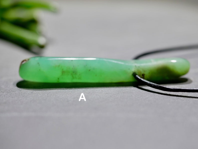 Renewing Energy\u30fbChrysoprase Pendant 2/'/' drilled Australian Chrysoprase Necklace