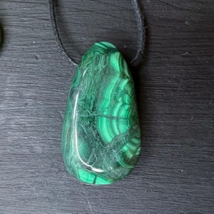 Malachite Pendant 1.4 inches drilled green Malachite drop shaped