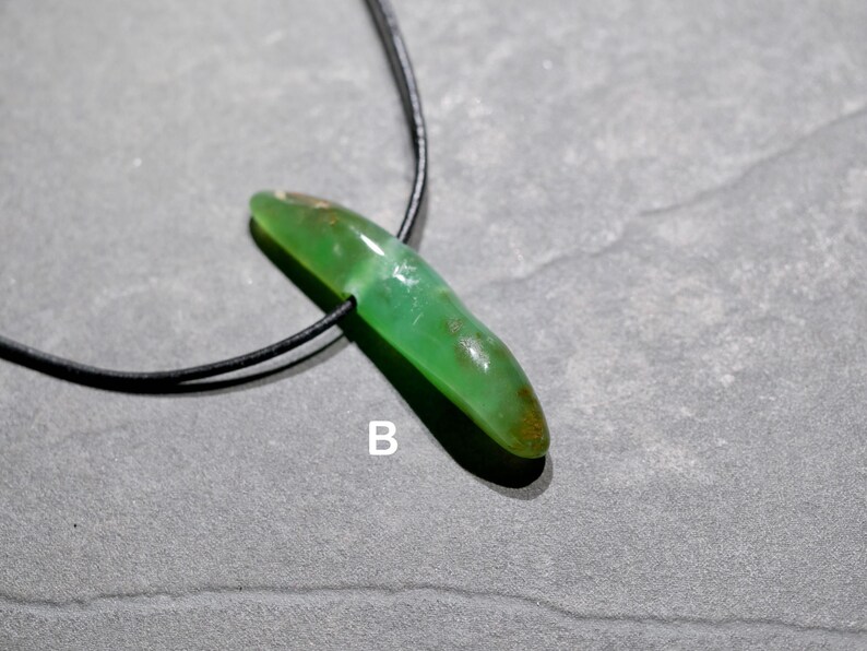 Renewing Energy\u30fbChrysoprase Pendant 2/'/' drilled Australian Chrysoprase Necklace