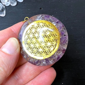 Ciondolo Fiore della Vita in Orgonite e Ametista