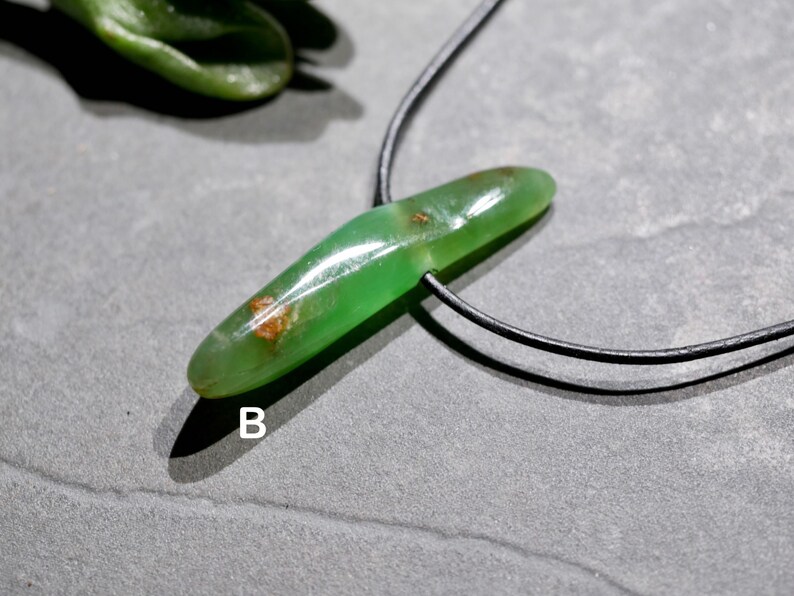 Renewing Energy\u30fbChrysoprase Pendant 2/'/' drilled Australian Chrysoprase Necklace
