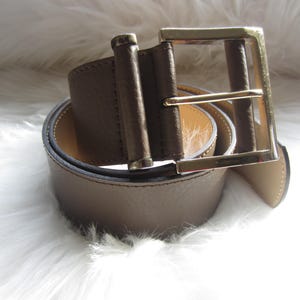 Banana Republic Ladies Wide Leather Belt| Italian Leather  display picture 2