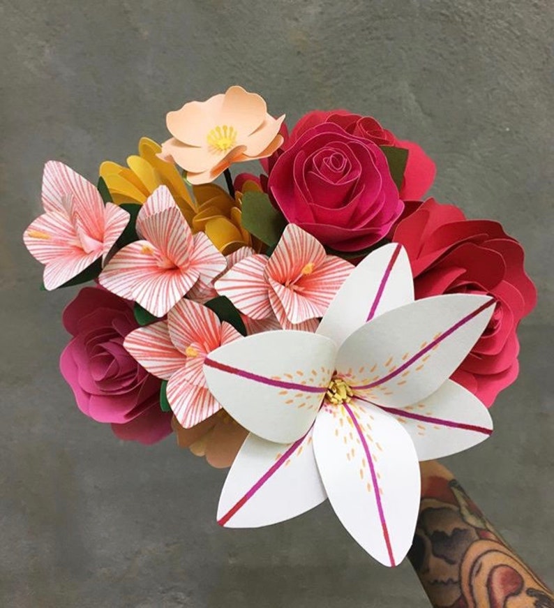 18 stem paper flower bouquet, wedding flowers, birthday gift, paper flowers, bridesmaid bouquet, paper roses, image 4